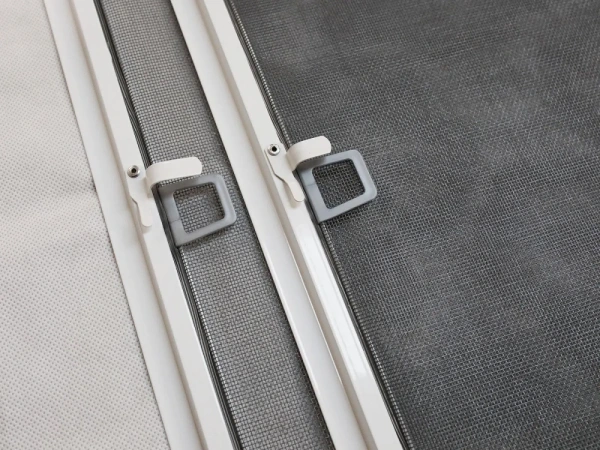 Sieťky na  OKNO - pevné - farby RAL 6