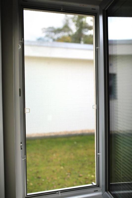 Sieťky na  OKNO - pevné - farby RAL 2