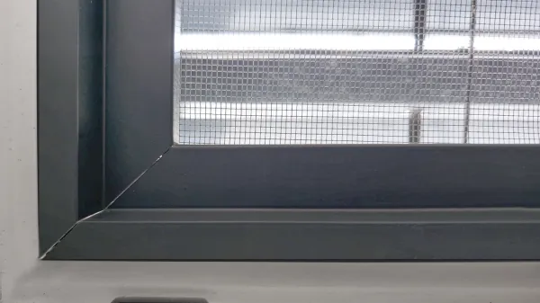 Sieťky proti hmyzu na OKNO - pevné KLIK - bežné odtiene 8