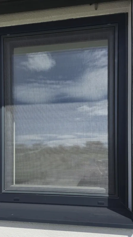 Sieťky proti hmyzu na OKNO - pevné KLIK LUX - bežné odtiene 7