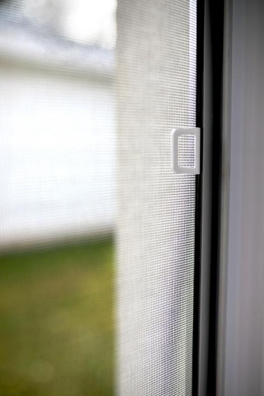 Sieťky na OKNO - pevné - drevoimitačné 4
