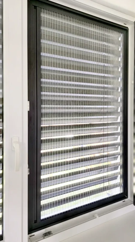 Sieťky proti hmyzu na OKNO - PLISSÉ KLIK LUX - bežné odtiene 3