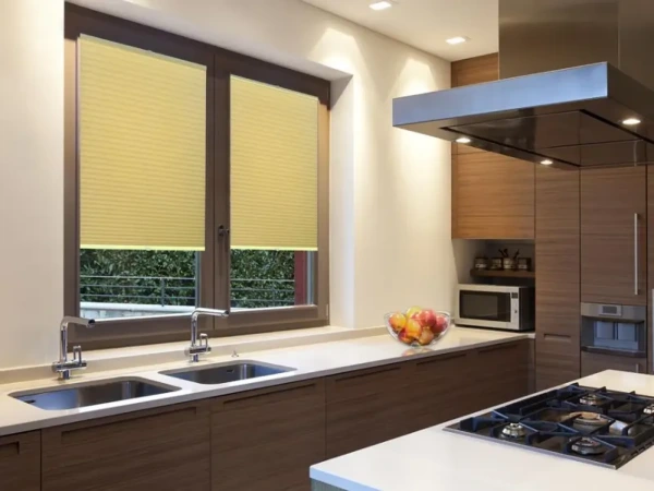 Plisé rolety LUX - látka BLACKOUT (zatemňujúca) 1