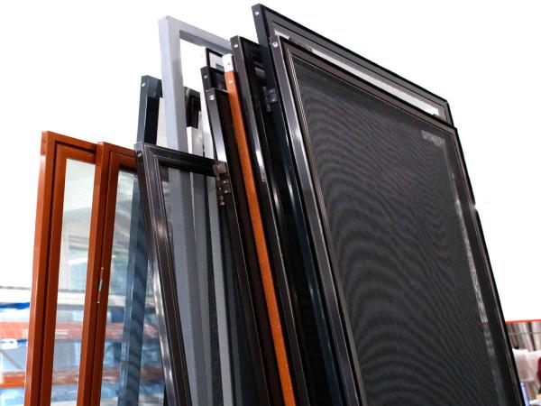 Sieťky na DVERE  - pántové - farby RAL 5