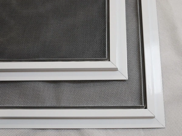 Sieťky na  OKNO - pevné - renolit 5