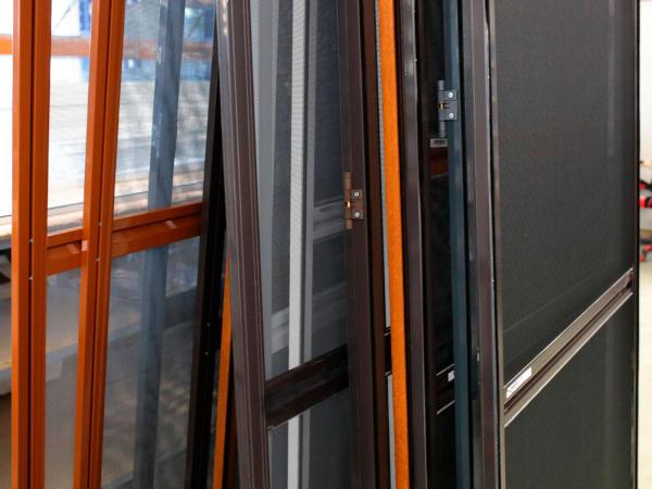 Sieťky na DVERE  - pántové v ráme SMART - renolit 5