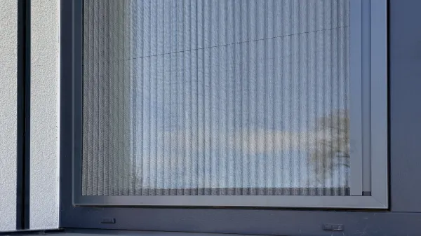 Sieťky proti hmyzu na DVERE - PLISSÉ KLIK LUX - bežné odtiene 6