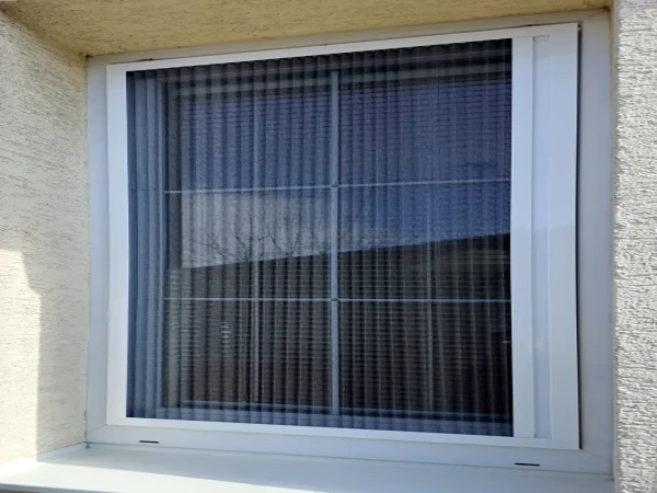 Sieťky proti hmyzu na DVERE - PLISSÉ KLIK LUX - bežné odtiene 9